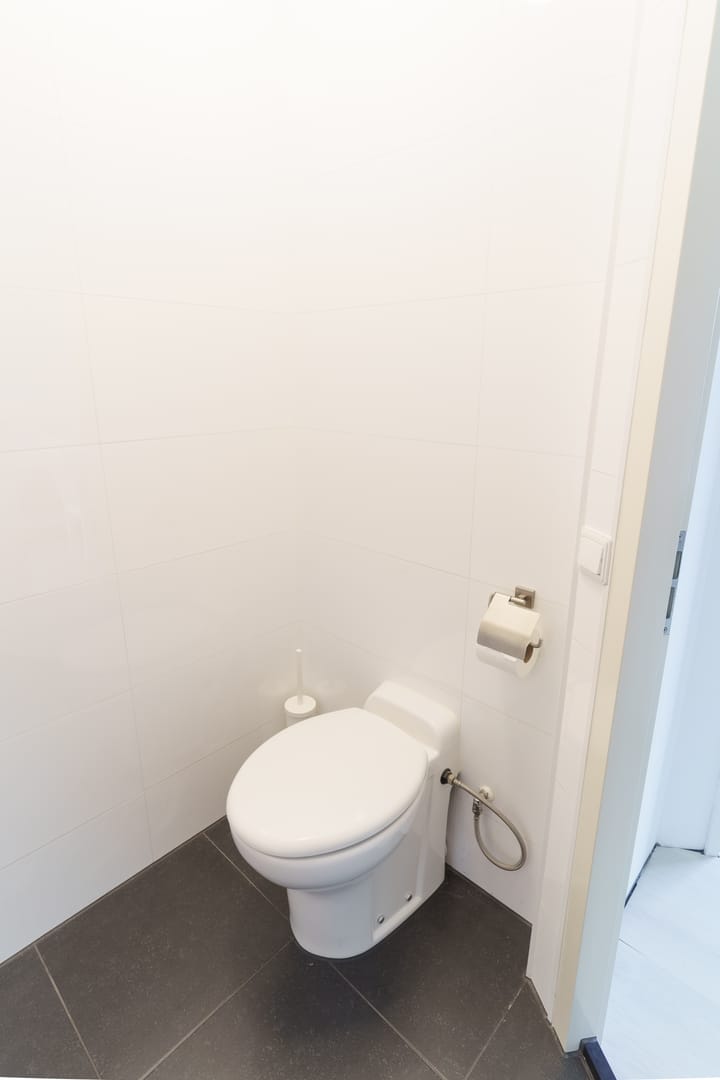 Photo 21 of Van Barenstraat 21