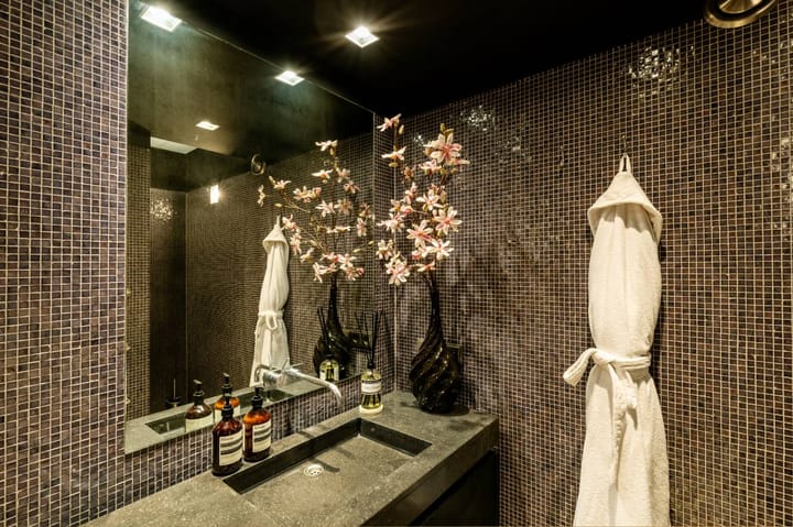 Photo 11 of Bloemgracht 129-AH