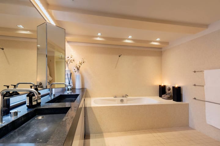 Photo 32 of Bloemgracht 129-AH