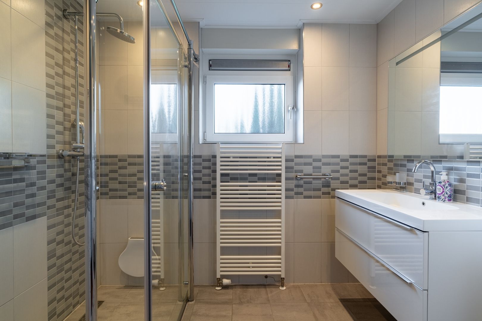 Foto 3 van Meidoornhof 13