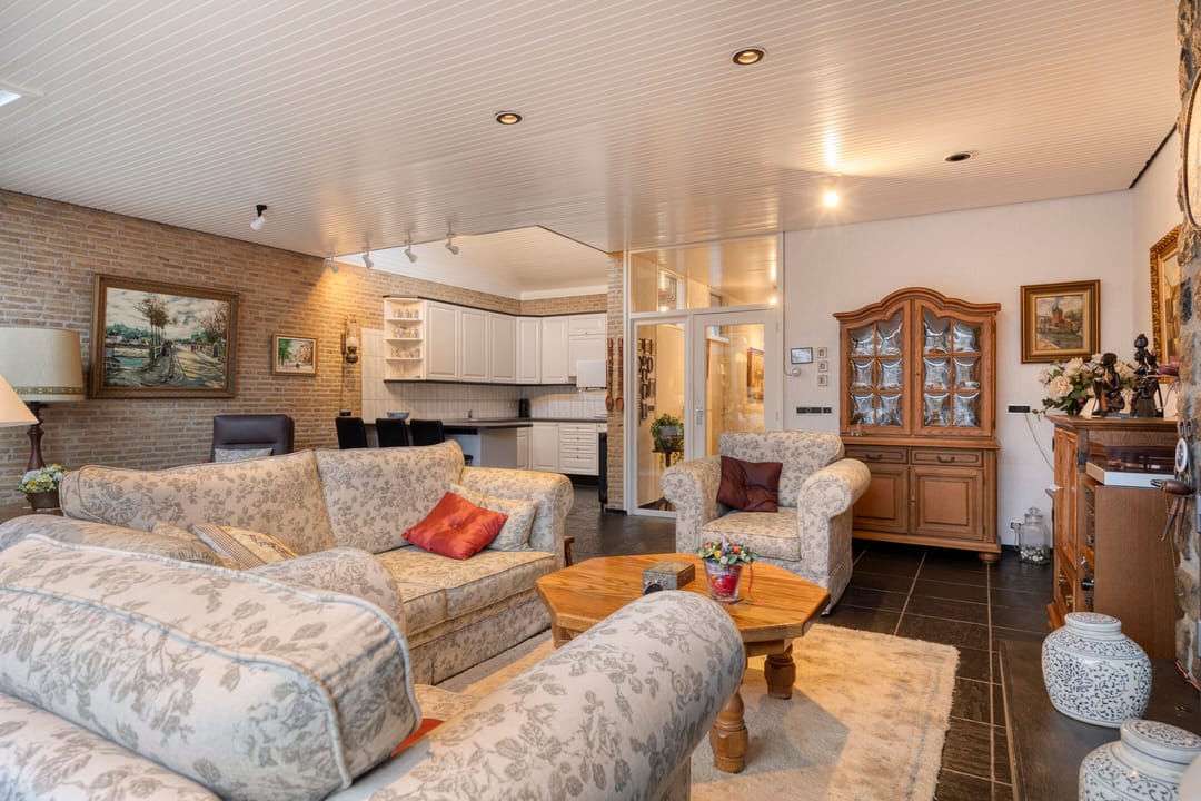 Foto 7 van Burg. Vogelslaan 91