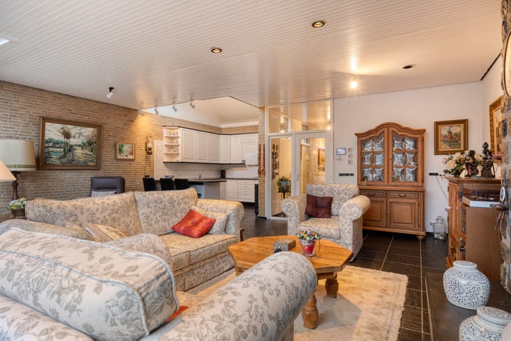 Foto 7 van Burg. Vogelslaan 91