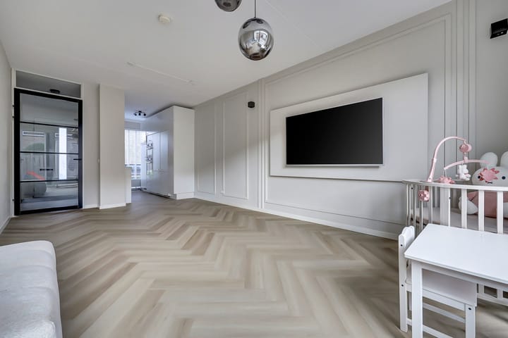 Foto 7 van Leliestraat 6