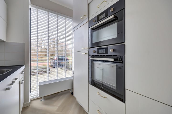 Foto 12 van Leliestraat 6