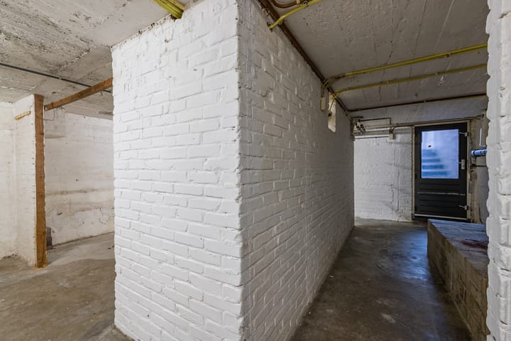 Photo 38 of Minister Talmastraat 25