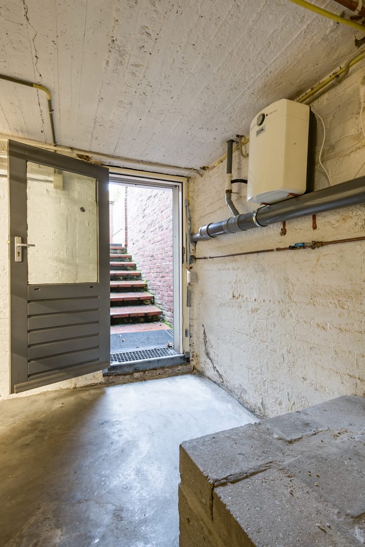 Photo 40 of Minister Talmastraat 25