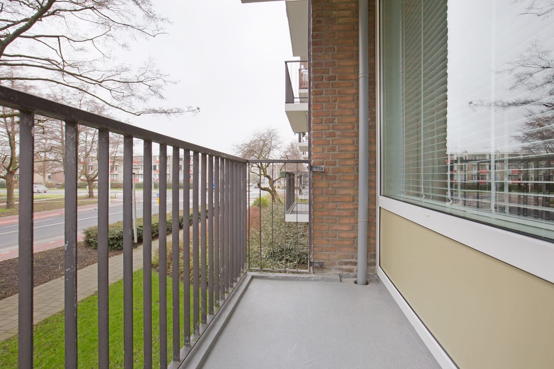 Foto 11 van Mr. G. Groen van Prinstererlaan 339