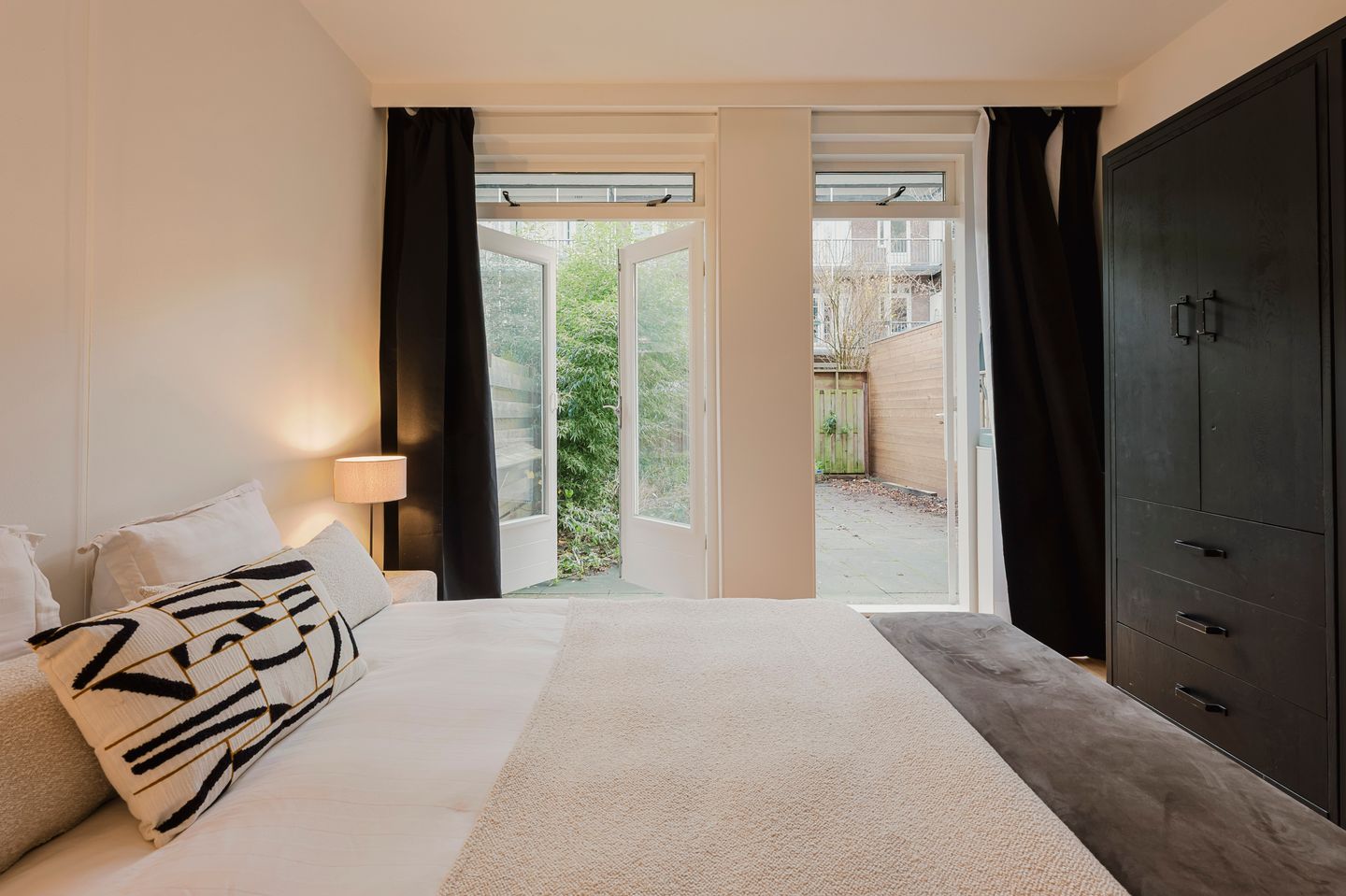 Foto 10 van Woestduinstraat 27-H