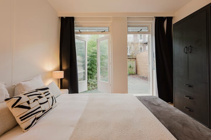 Photo 10 of Woestduinstraat 27-H