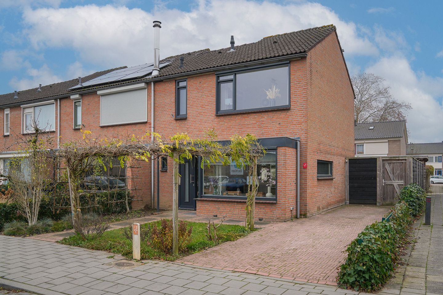 Foto 1 van Emmalaan 9