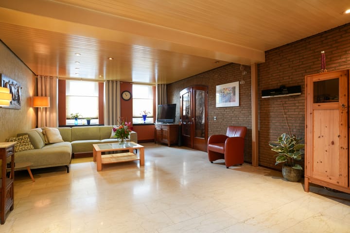 Photo 8 of Rosstraat 9