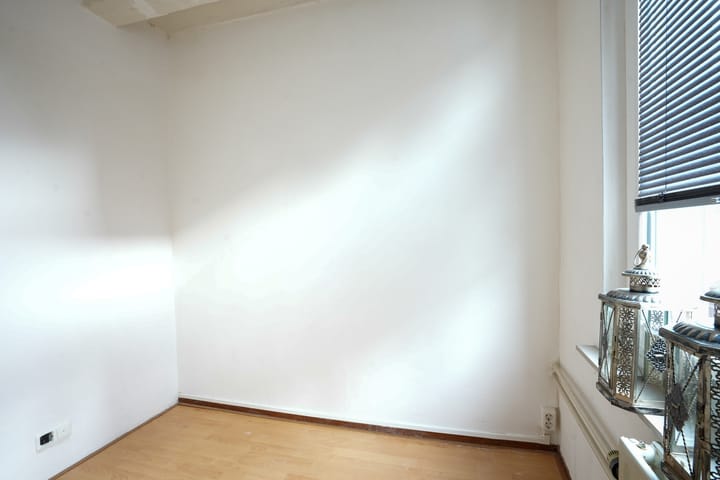 Photo 21 of Rosstraat 9