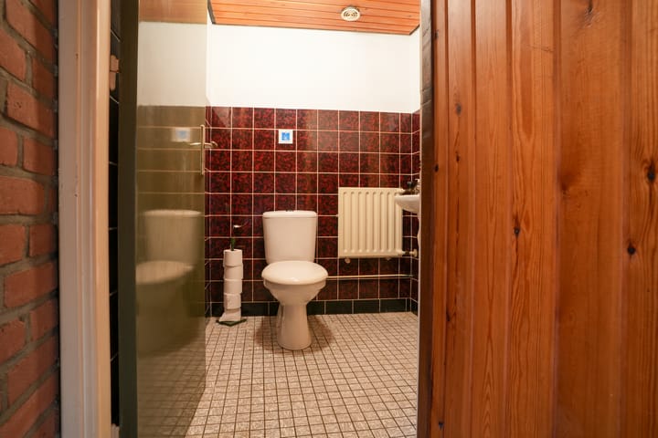 Photo 37 of Rosstraat 9