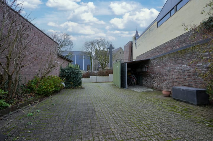 Photo 43 of Rosstraat 9