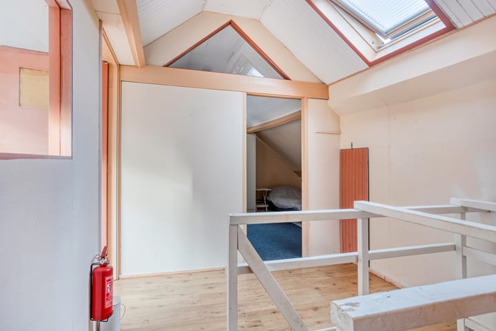 Photo 12 of Concordiastraat 21