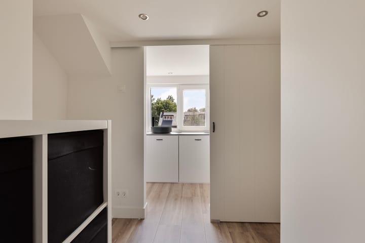 Foto 16 van Van Kretschmar van Veenlaan 61