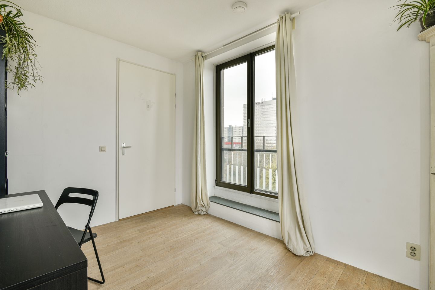 Photo 25 of Saskia van Uijlenburgkade 21