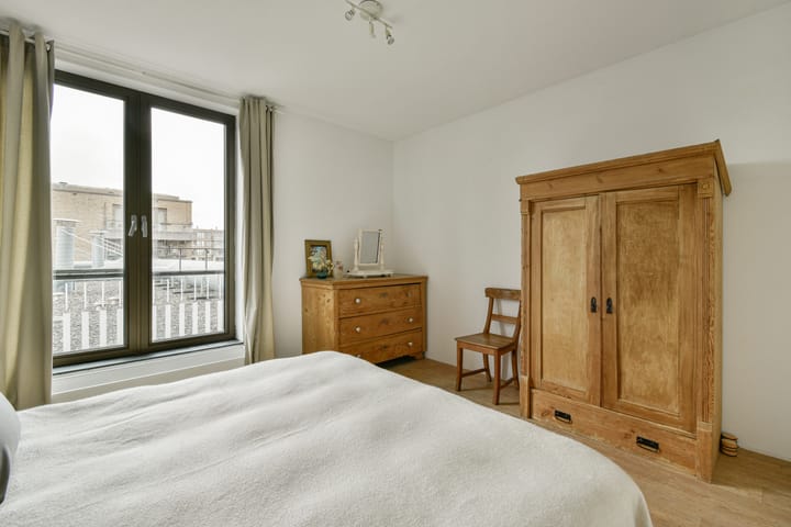 Foto 18 van Saskia van Uijlenburgkade 21