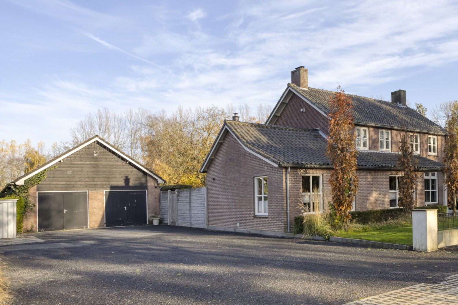 Buying a house in The Netherlands., Broekdijk 11