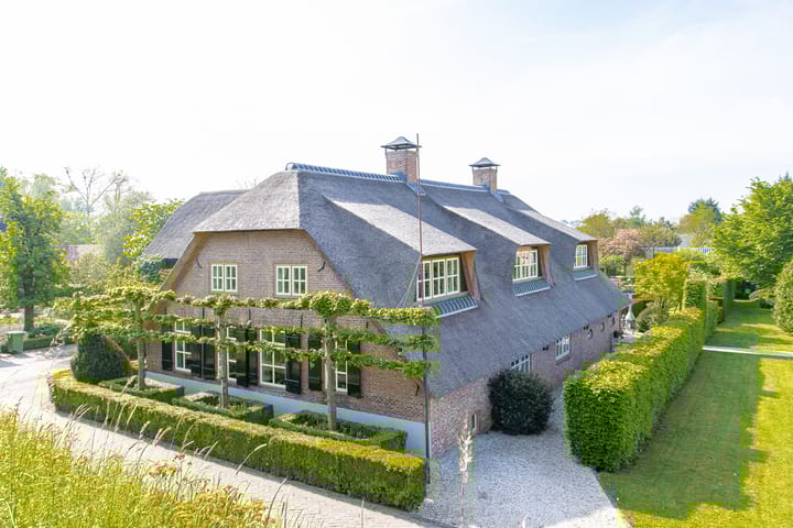 Mr S. Naaijenstraat 20