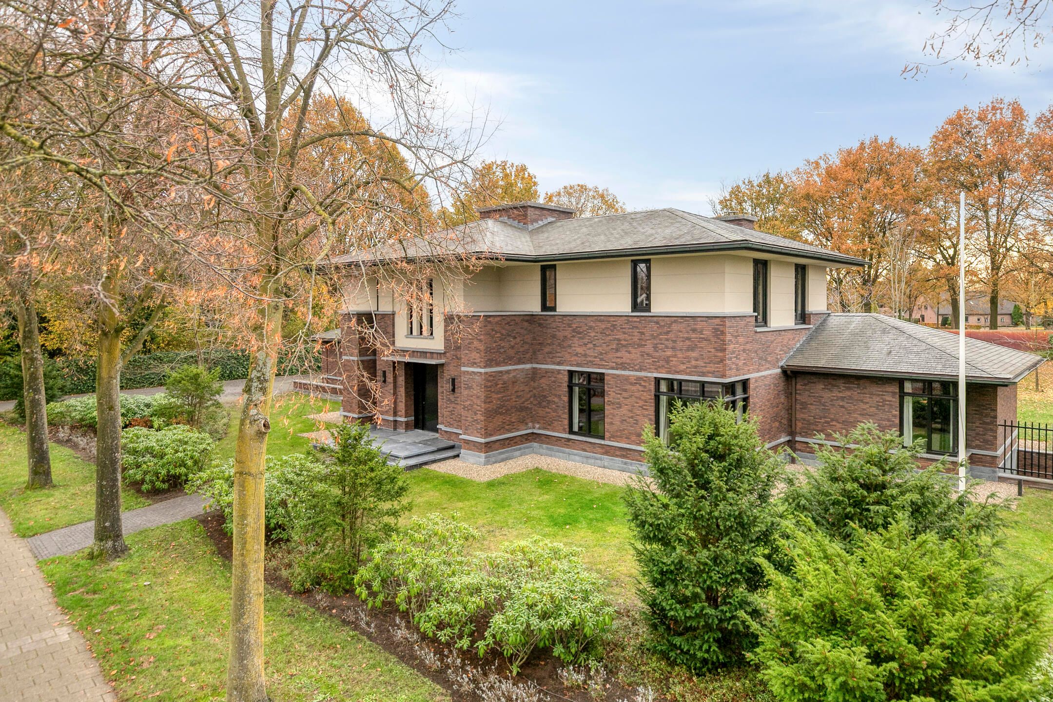 Foto 48 van Hezelaarstraat 85