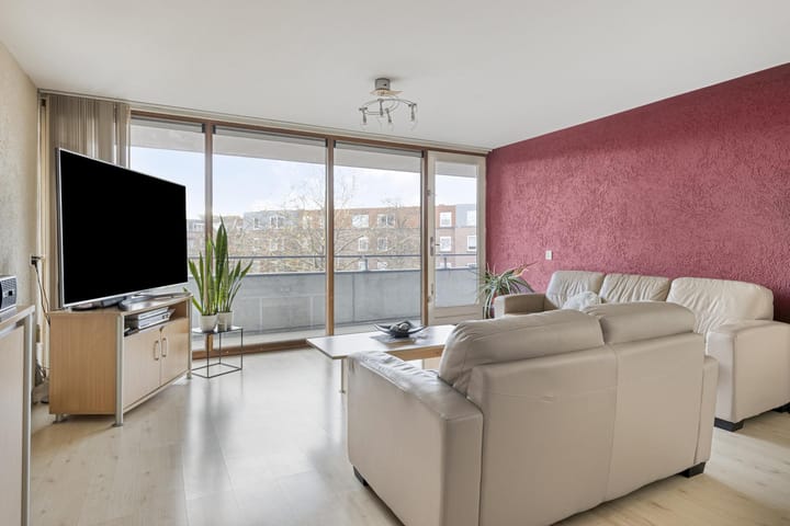 Foto 8 van Toussaintstraat 8