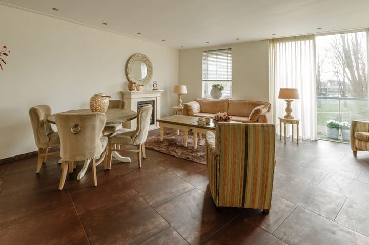 Foto 9 van Lessestraat 276