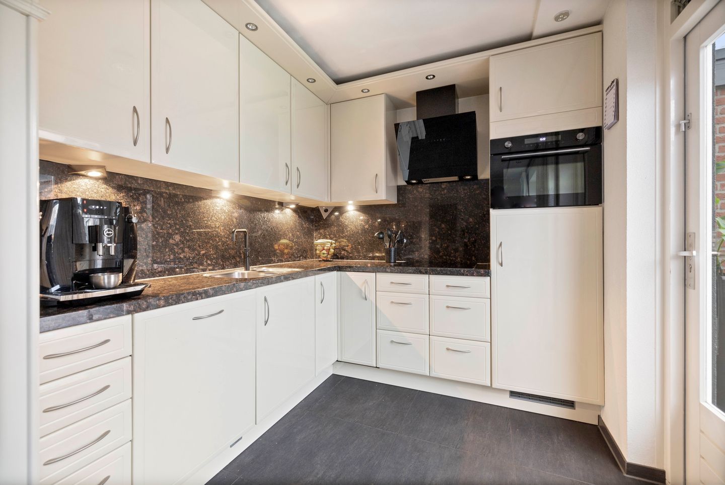 Foto 10 van Strausserf 5