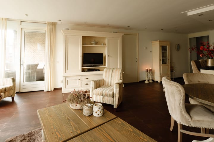 Foto 12 van Lessestraat 276