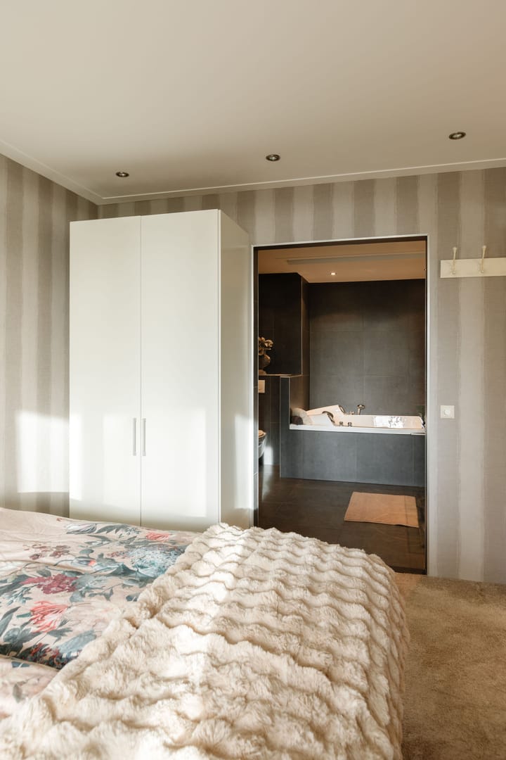 Foto 21 van Lessestraat 276