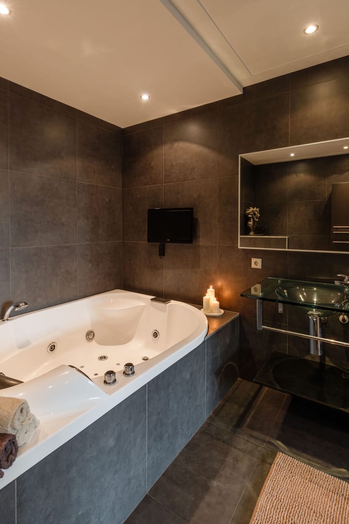 Foto 23 van Lessestraat 276