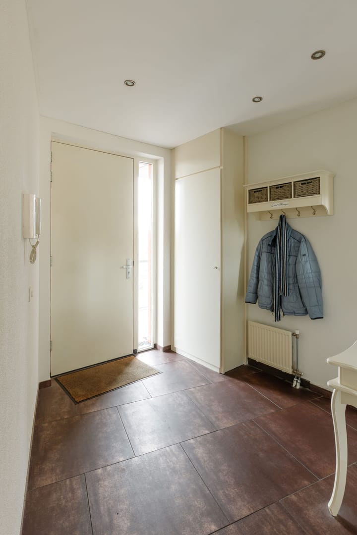 Foto 30 van Lessestraat 276