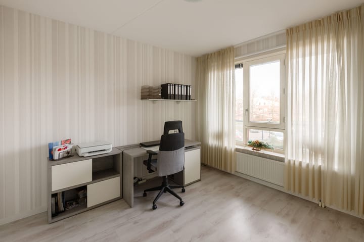 Foto 32 van Lessestraat 276