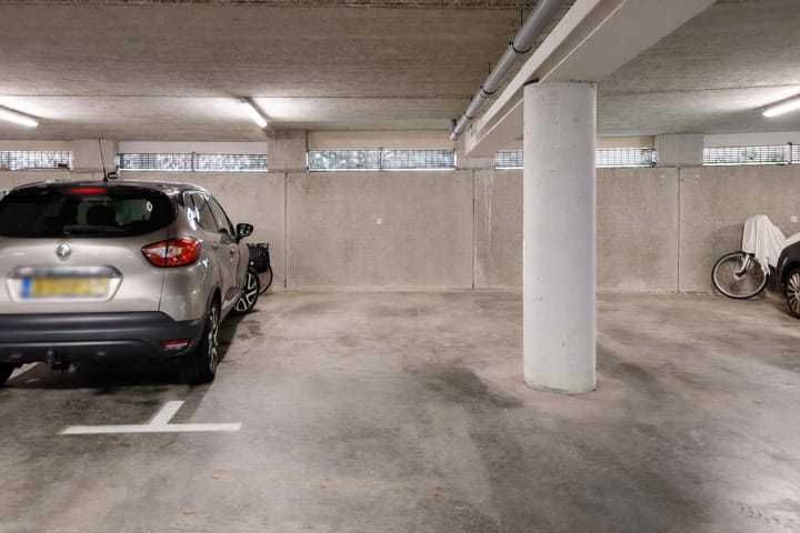 Foto 35 van Lessestraat 276