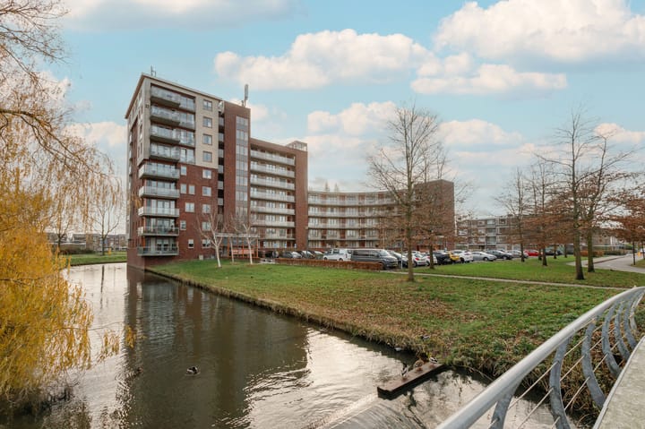 Foto 39 van Lessestraat 276