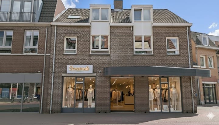 View photo 1 of Dorpstraat 76