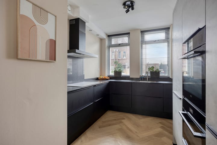 Foto 13 van Elle Molstraat 34