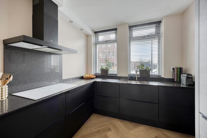 Foto 14 van Elle Molstraat 34