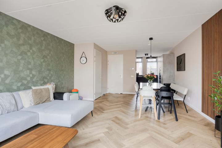 Foto 10 van Elle Molstraat 34