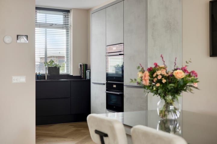 Foto 16 van Elle Molstraat 34