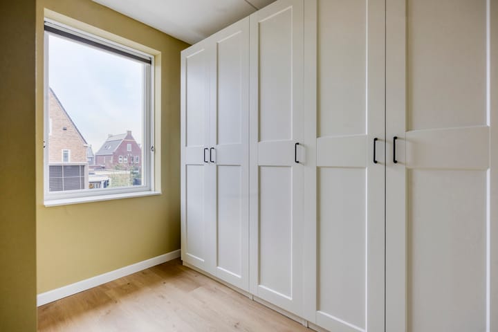 Foto 21 van Elle Molstraat 34