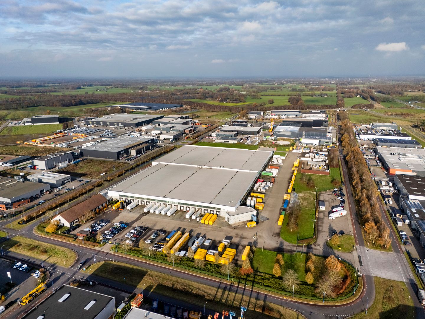 Bekijk foto 2 van Zuidgang 2