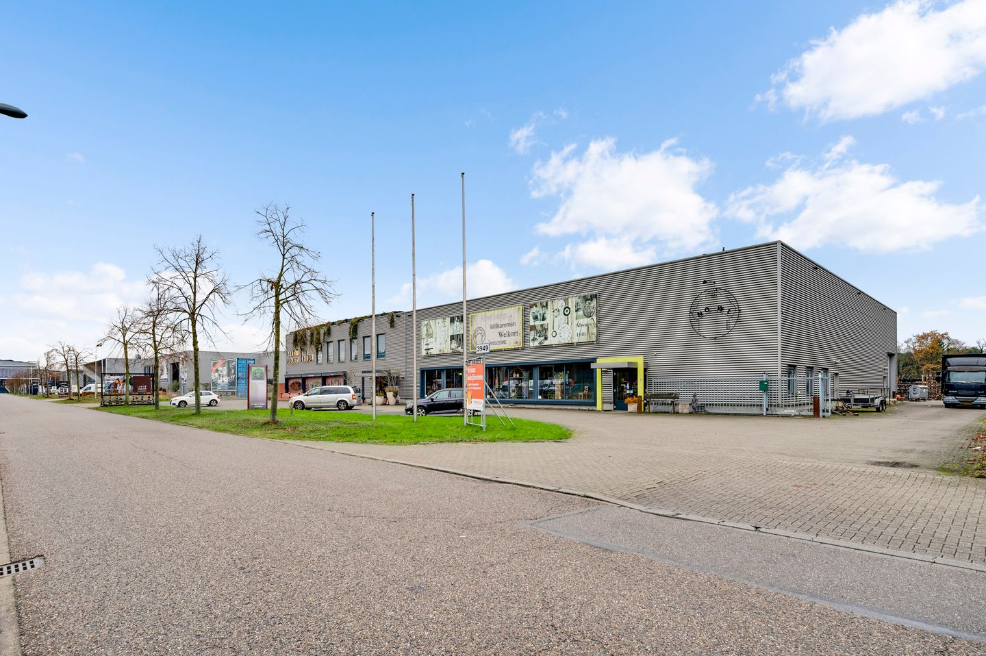 View photo 1 of Floralaan 19