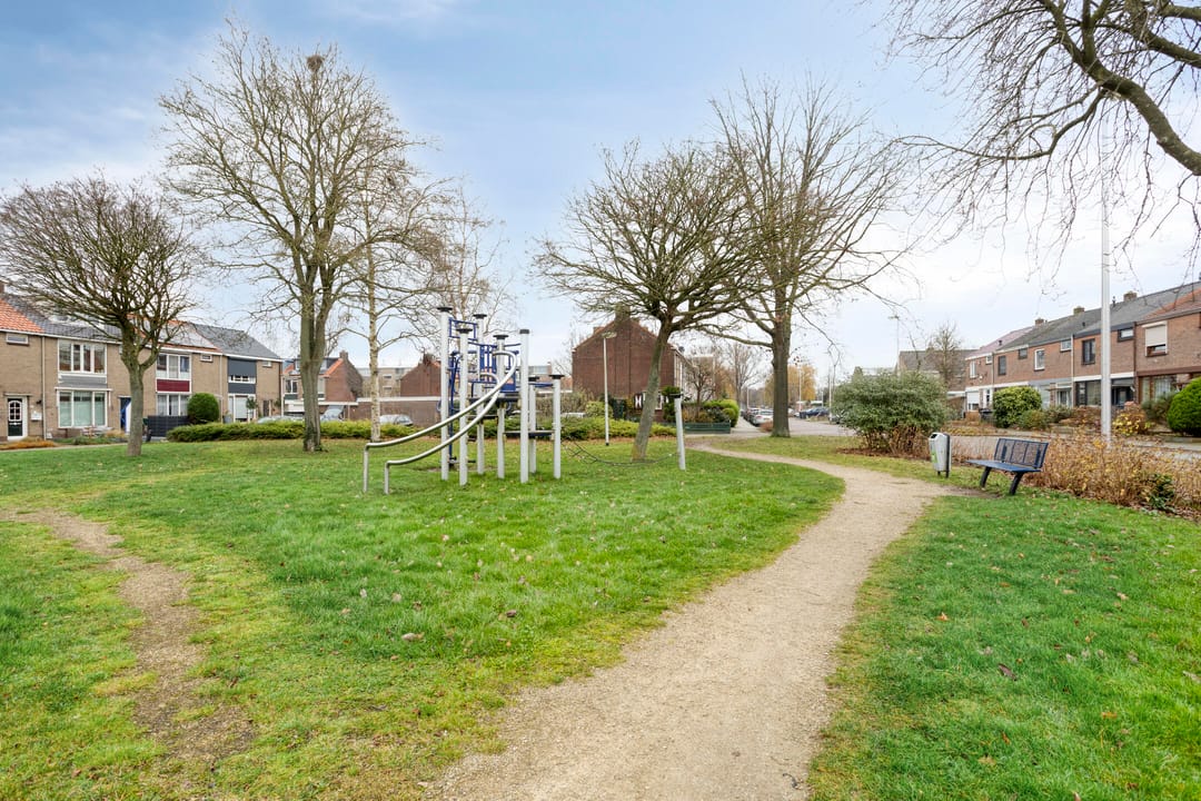 Foto 32 van Hellasstraat 17