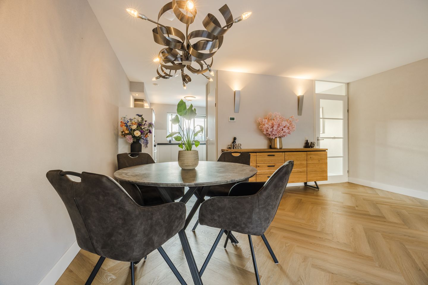 Foto 10 van Rondostraat 27