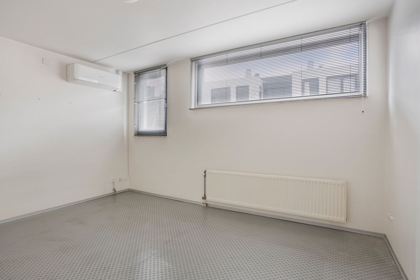 Foto 25 van Herdenkingsplein 44