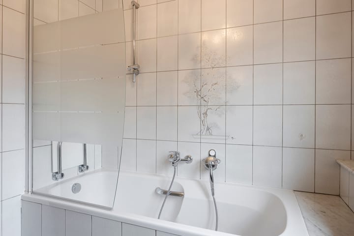 Photo 17 of Röntgenstraat 46