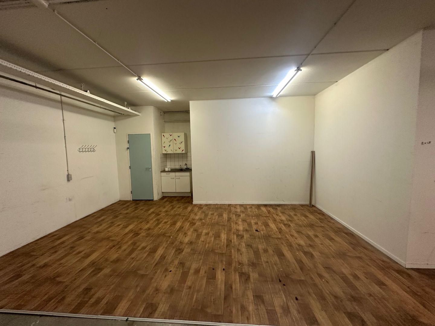 View photo 2 of Prisma 100