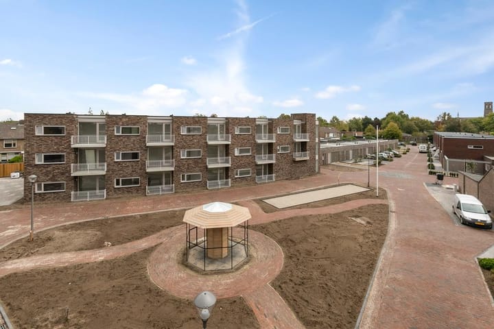 Foto 17 van Oorlogsheldenplein 26