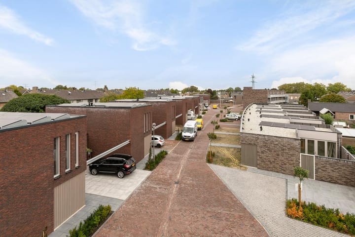 Foto 21 van Oorlogsheldenplein 26